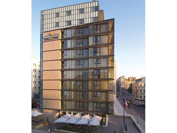 Golden Tulip Victoria