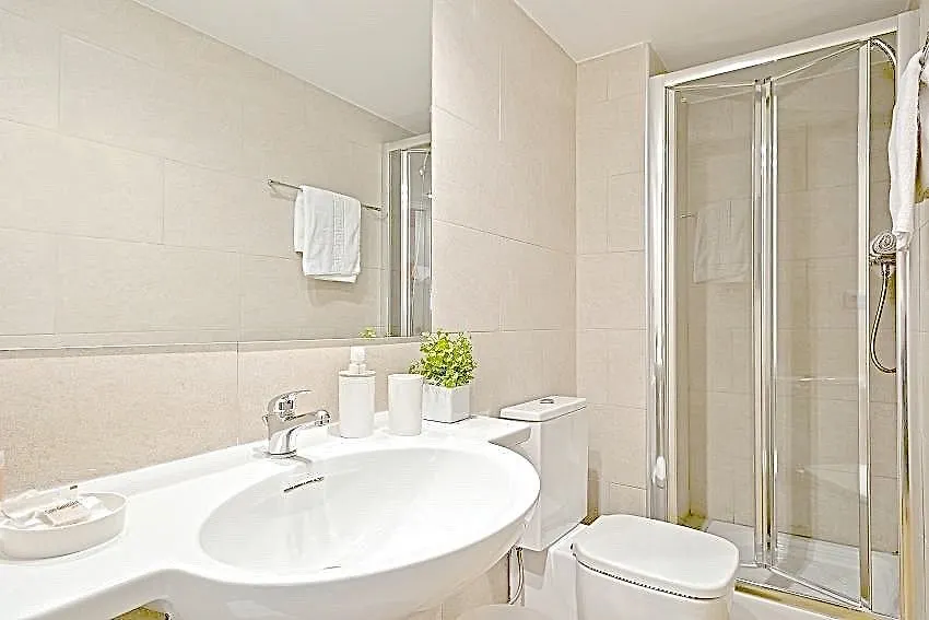 Apartment Golden Tulip Victoria